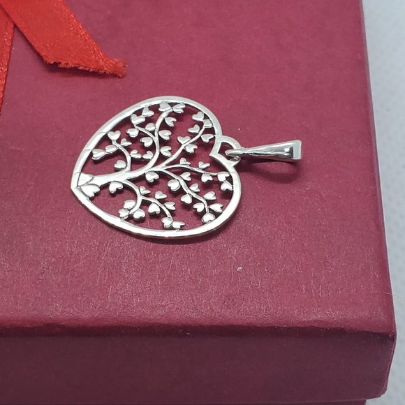 Silver 925 Heart-Shaped Tree of Life Pendant - Picture 5 of 6